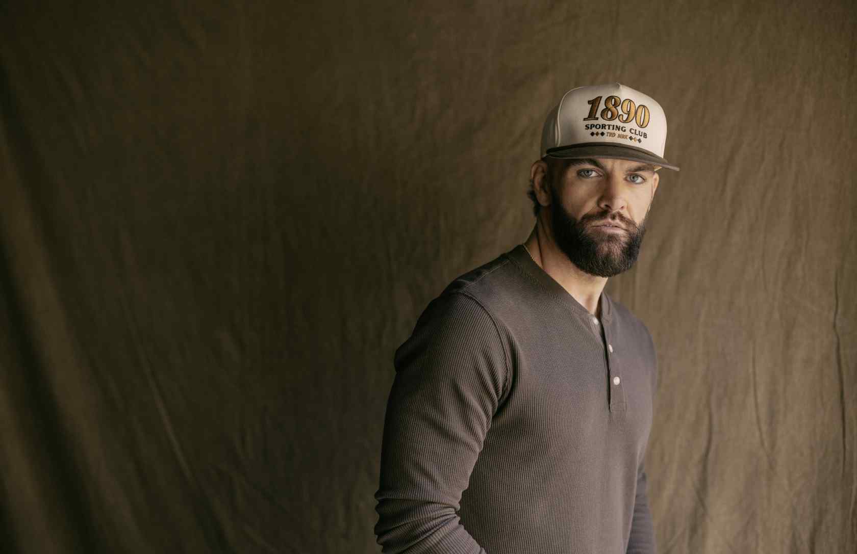 Dylan Scott portrait